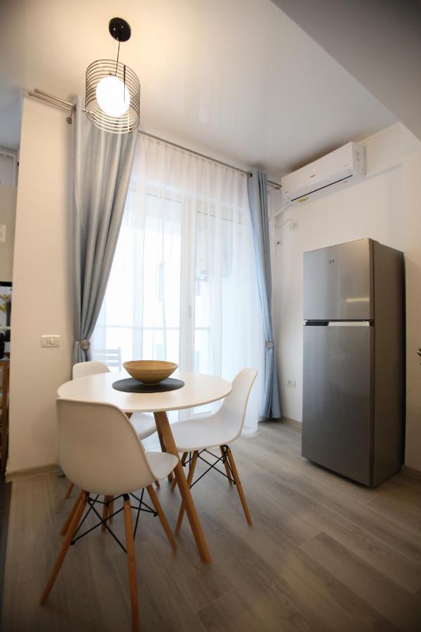 Premium Studios Mamaia Nord - Marea La 50M นาโวดาริ ภายนอก รูปภาพ