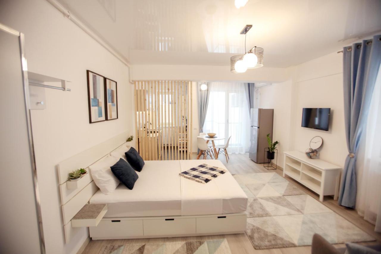 Premium Studios Mamaia Nord - Marea La 50M นาโวดาริ ภายนอก รูปภาพ