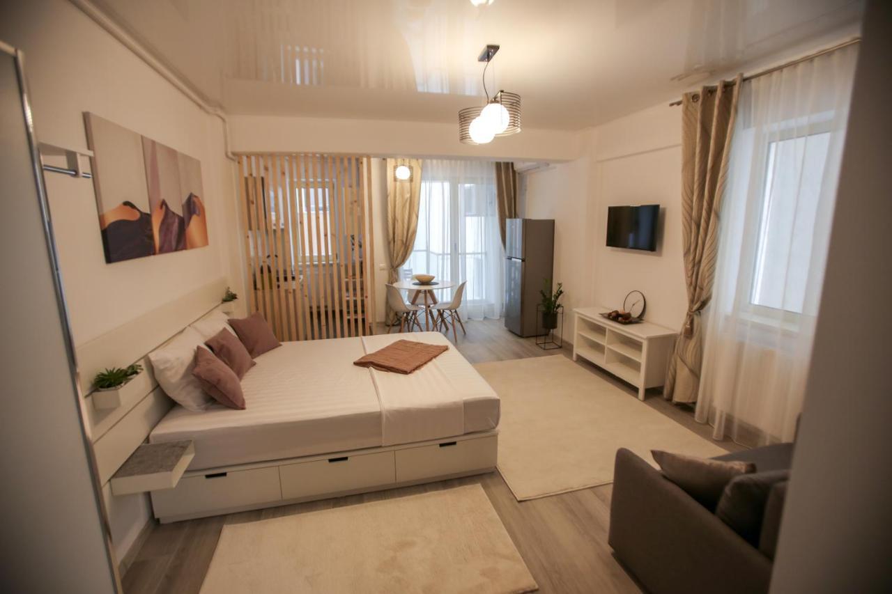 Premium Studios Mamaia Nord - Marea La 50M นาโวดาริ ภายนอก รูปภาพ