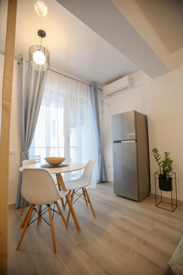 Premium Studios Mamaia Nord - Marea La 50M นาโวดาริ ภายนอก รูปภาพ