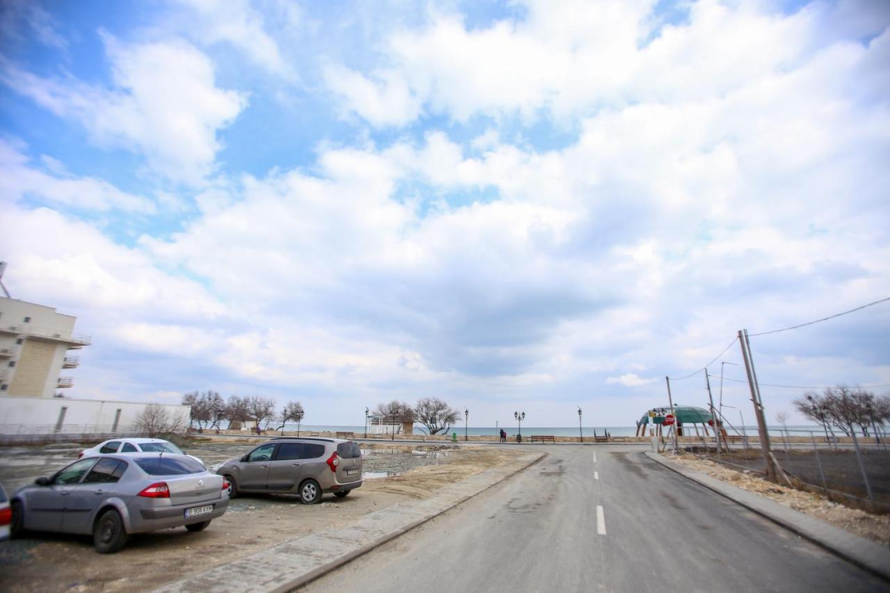 Premium Studios Mamaia Nord - Marea La 50M นาโวดาริ ภายนอก รูปภาพ