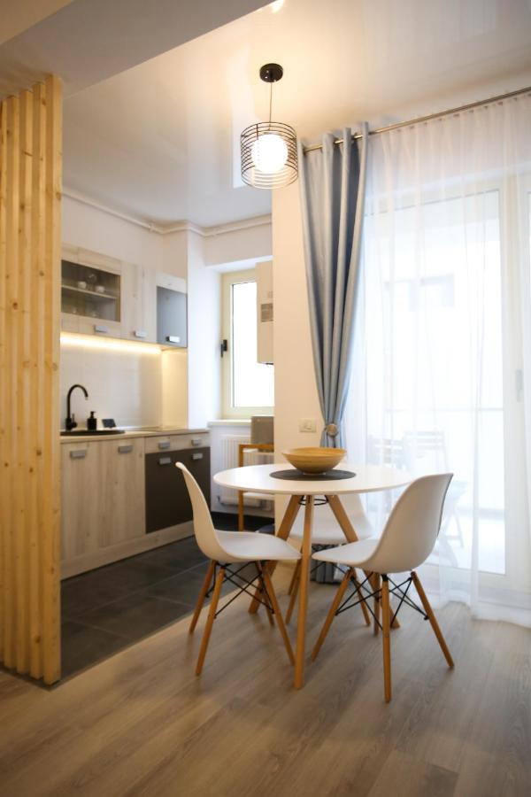 Premium Studios Mamaia Nord - Marea La 50M นาโวดาริ ภายนอก รูปภาพ