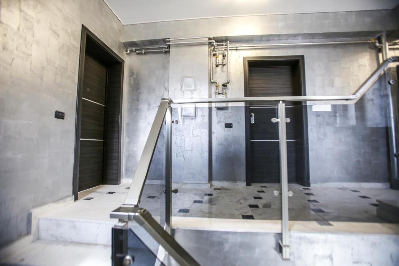 Premium Studios Mamaia Nord - Marea La 50M นาโวดาริ ภายนอก รูปภาพ