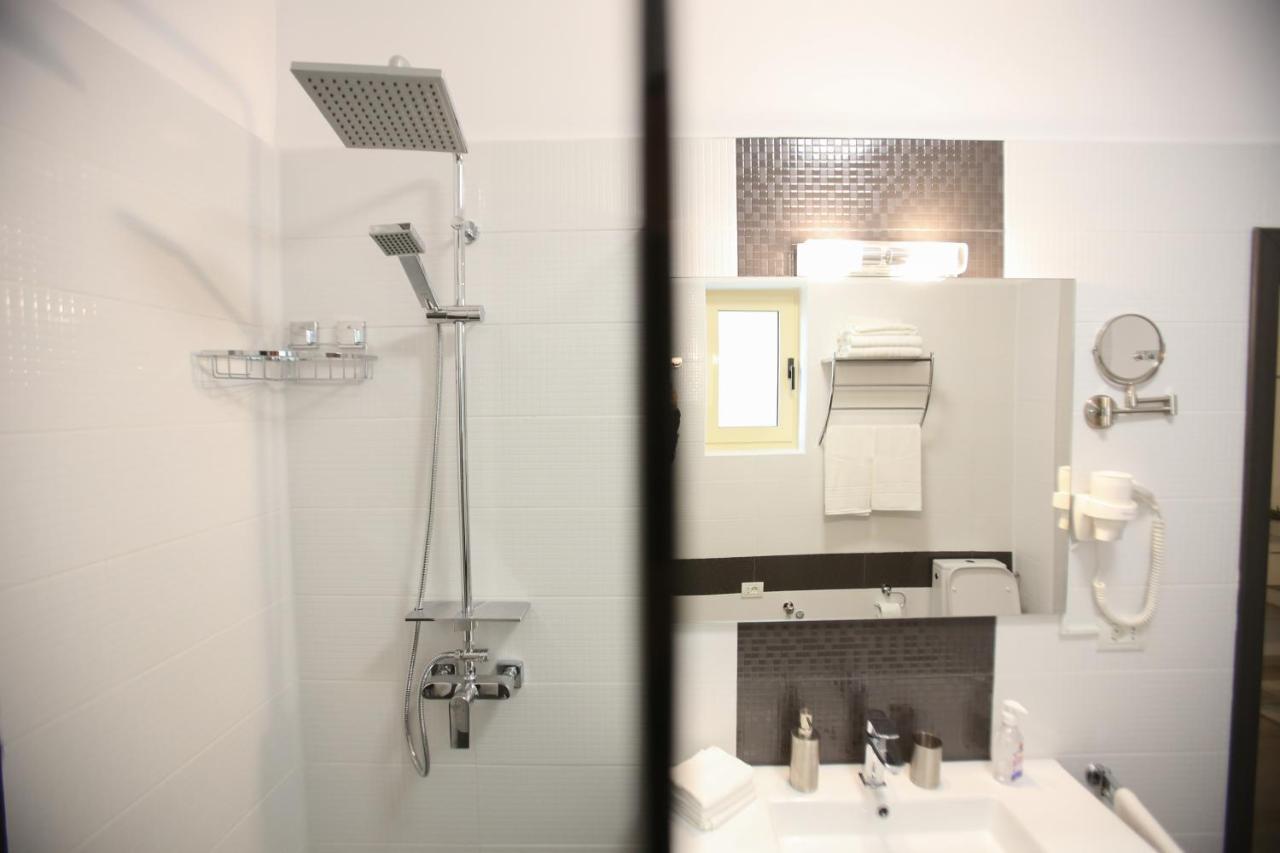 Premium Studios Mamaia Nord - Marea La 50M นาโวดาริ ภายนอก รูปภาพ